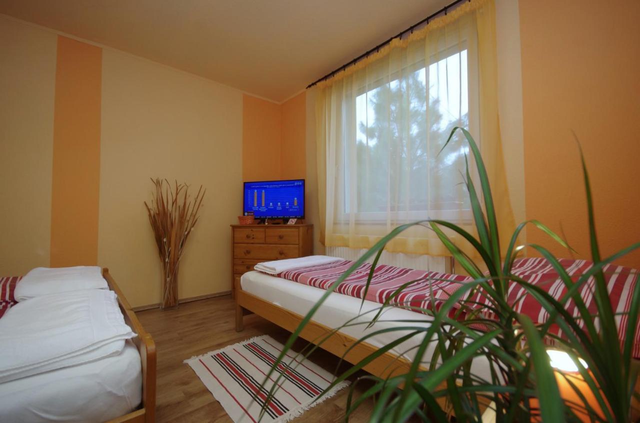 Bodza Apartman Gyula Ngoại thất bức ảnh